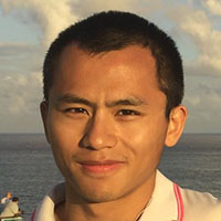 Deyang headshot